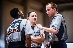 Basketball, 2.Bundesliga, Playoff HF Spiel 2, Mattersburg Rocks, Vienna D.C. Timberwolves, Referees