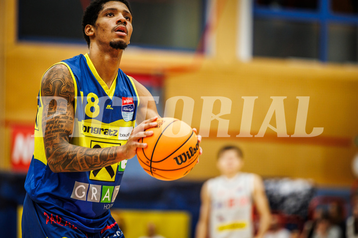 Basketball, win2day Basketball Superliga 2023/24, Grunddurchgang 8.Runde, Traiskirchen Lions, UBSC Graz, Linton Acliese III (18)