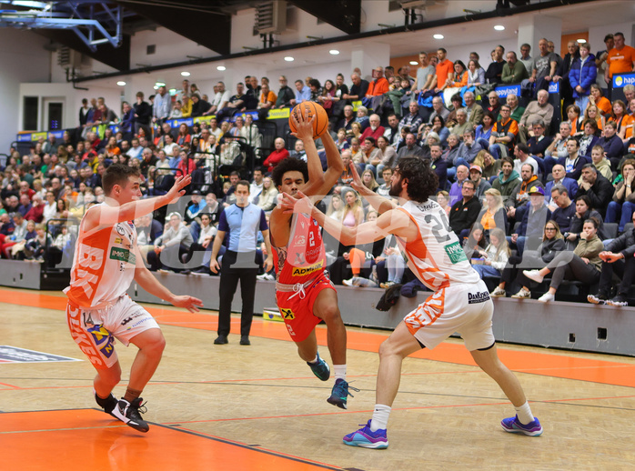 Basketball Superliga 2023/24, Grunddurchgang 22.Runde Klosterneuburg Dukes vs. Traiskirchen Lions


