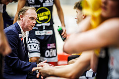 Basketball, Win2Day Superliga 2023/24, Grunddurchgang 4.Runde, SKN St. Pölten, Gmunden Swans, Anton Mirolybov (Head Coach)