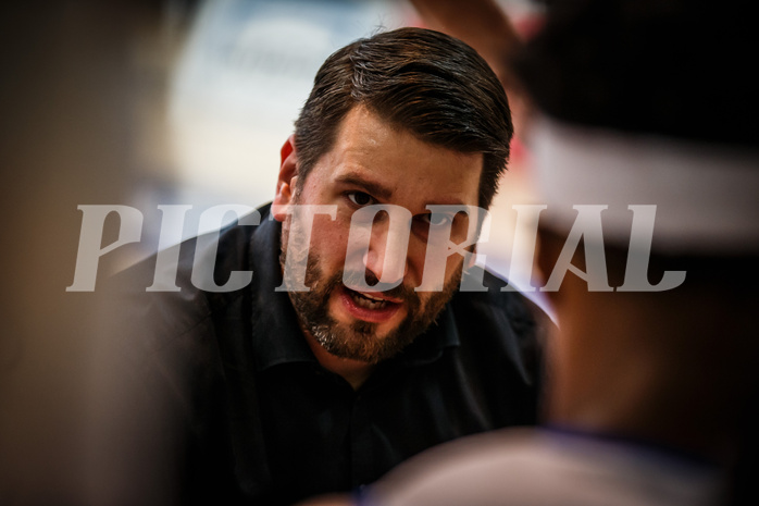 Basketball, Basketball Austria Cup 2021/22, Achtelfinale, Oberwart Gunners, Traiskirchen Lions, 