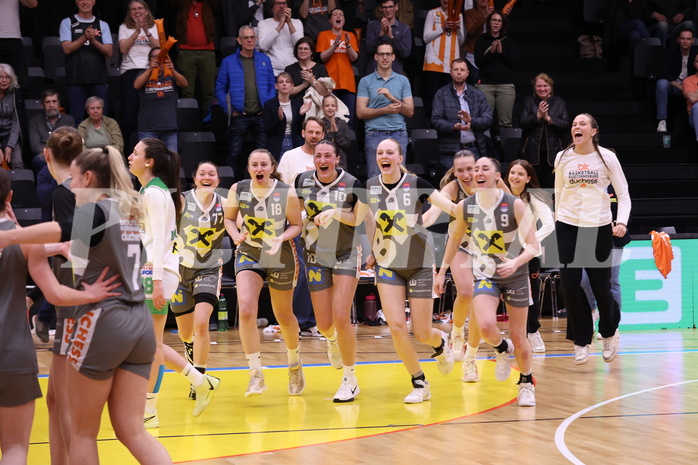 17.04.2025, Graz, Raiffeisen Sportpark, Basketball Damen Superliga 2024/25, Finale Spiel 3, UBI Graz vs. Klosterneuburg Duchess, 17.04.2025, Graz, Raiffeisen Sportpark, Basketball Damen Superliga 2024/25, Finale Spiel 3, UBI Graz vs. Klosterneuburg Duchess,