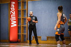 Basketball, win2day Damen Basketball Superliga 2021/22, Finale Spiel 2, BK Duchess, Vienna United, #featured referee win2day