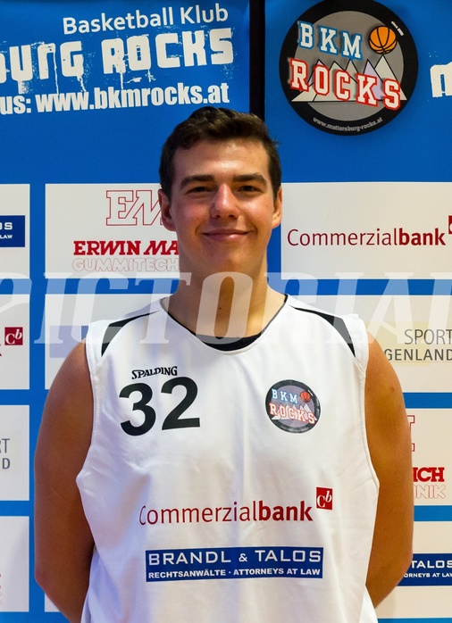 Basketball 2.Bundesliga: BK Mattersburg Rocks - Spielerportrait Bild zeigt: Fabian POREMBA (32)