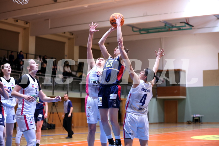 20.03.2024, Graz, Unionhalle A, Basketball Damen Superliga 2023/24, Semifinale, UBSC-DBBC Graz - SKN St. Pölten Frauen,  