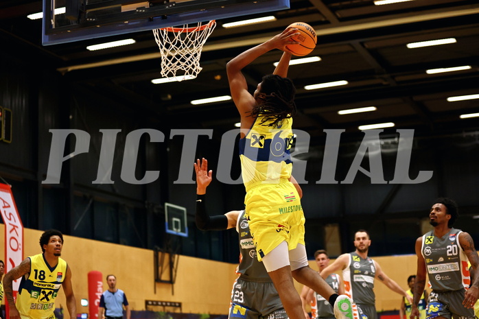 12.05.2024, Graz, ASKÖ Center Eggenberg, Basketball Superliga 2023/24, Playoffs, Halbfinale, Spiel 4, UBSC Raiffeisen Graz - BK IMMOunited Dukes 