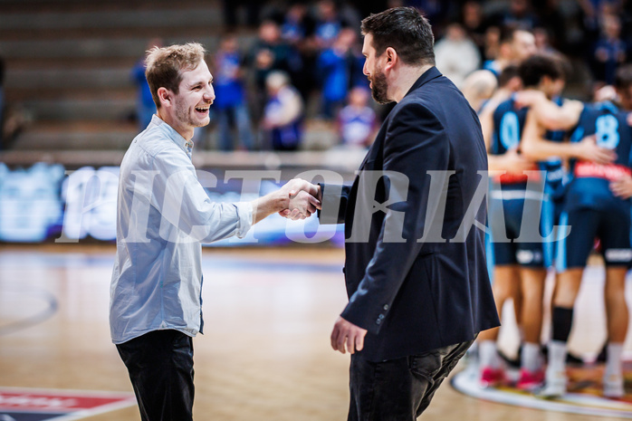 Basketball, Win2Day Superliga 2023/24, Grunddurchgang 12.Runde, Oberwart Gunners, Vienna Timberwolves, Justin Schlünken (Head Coach), Horst Leitner (Head Coach)