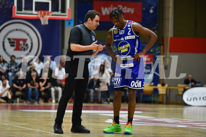 Basketball Superliga 2021/22, 
Viertelfinale Spiel 4, Flyers Wels vs Swans Gmunden