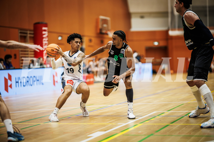 Basketball, Basketball Zweite Liga 2024/25, Grunddurchgang 4.Runde, Vienna Timberwolves, UDW Alligators, Armin Karian (7), Steven Kaltenbrunner (8)
