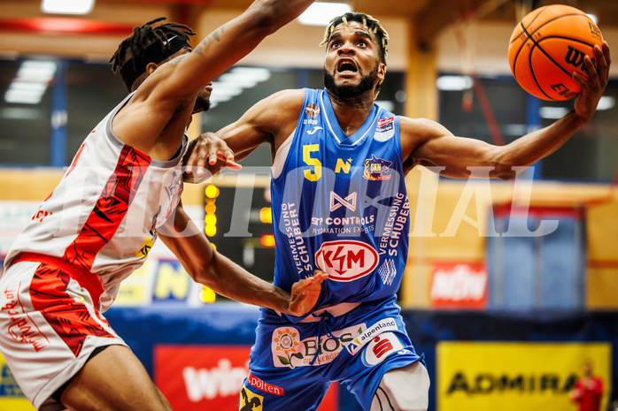 Basketball, Basketball Austria Cup 2023/24, Viertelfinale, Traiskirchen Lions, SKN St. Pölten, Michael Anthony Randolph Jr. (5)