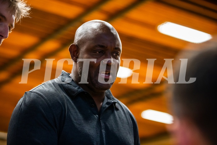 Basketball, Basketball Zweite Liga, Grunddurchgang 2.Runde, Mattersburg Rocks, Mistelbach Mustangs, James WILLIAMS (Headcoach)