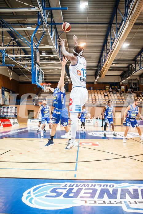 Basketball, bet-at-home Basketball Superliga 2020/21, Grunddurchgang, 14. Runde, Oberwart Gunners, Gmunden Swans, Quincy Diggs (13)