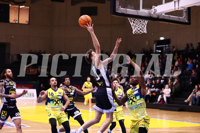 28.03.2025, Graz, Raiffeisen Sportpark Graz, Basketball Superliga 2024/25, 7. Platzierungsrunde, UBSC Graz - Gmunden Swans