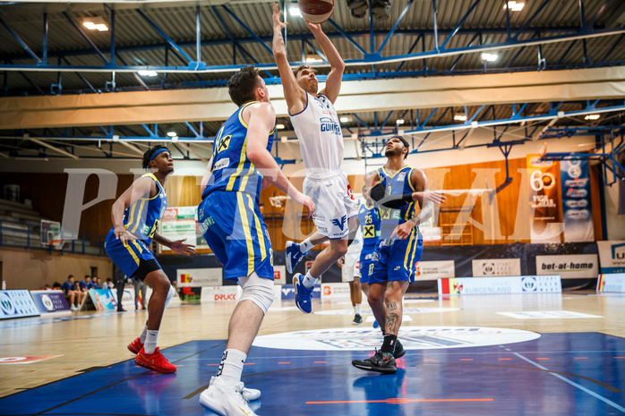 Basketball, bet-at-home Basketball Superliga 2020/21, Grunddurchgang, 12. Runde, Oberwart Gunners, UBSC Graz, Jonathan Knessl (12)