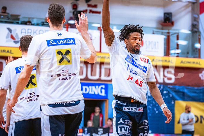 Basketball, Win2Day Superliga 2022/23, Grunddurchgang 18.Runde, Arkadia Traiskirchen Lions, OCS Swans Gmunden, Urald King (20)
