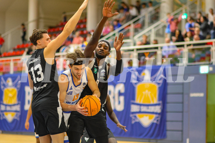 Basketball Zweite Liga 2024/25, Grunddurchgang 10.Runde BBU Salzburg vs. Raiders Tirol


