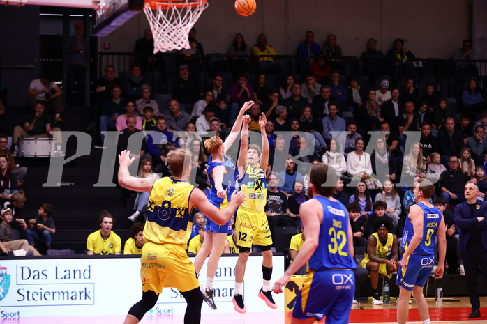 15.11.2024, Graz, Raiffeisen Sportpark Graz, Basketball Superliga 2024/25, Grunddurchgang, Runde 9, UBSC Raiffeisen Graz - SKN St. Pölten