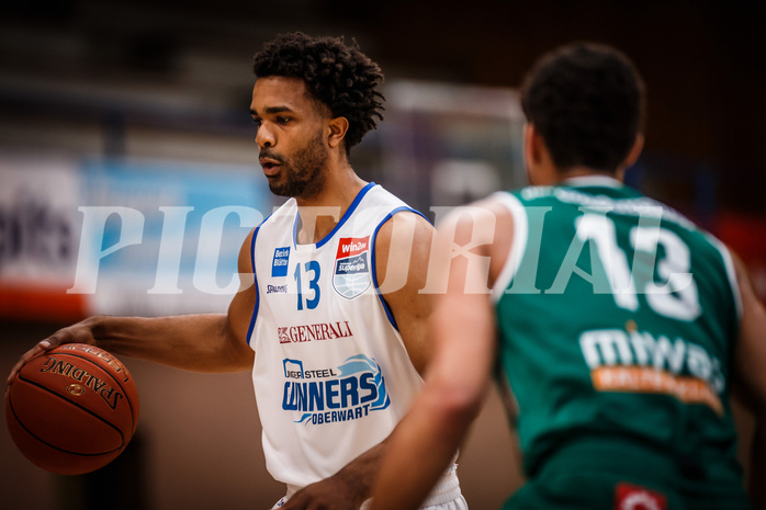Basketball, bet-at-home Basketball Superliga 2021/22, Playoffs, Viertelfinale Spiel 1, Oberwart Gunners, Kapfenberg Bulls, Connor Cashaw (13)