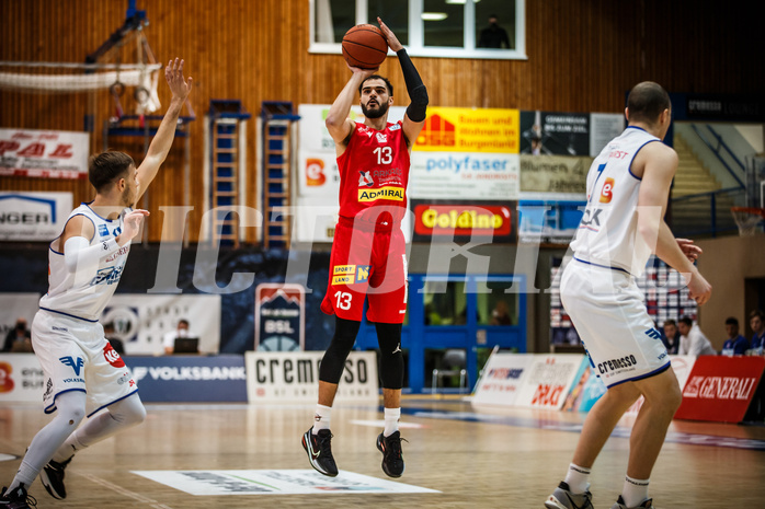 Basketball, bet-at-home Basketball Superliga 2021/22, Grunddurchgang Runde 10, Oberwart Gunners, Traiskirchen Lions, Aaron Michael Falzon (13)