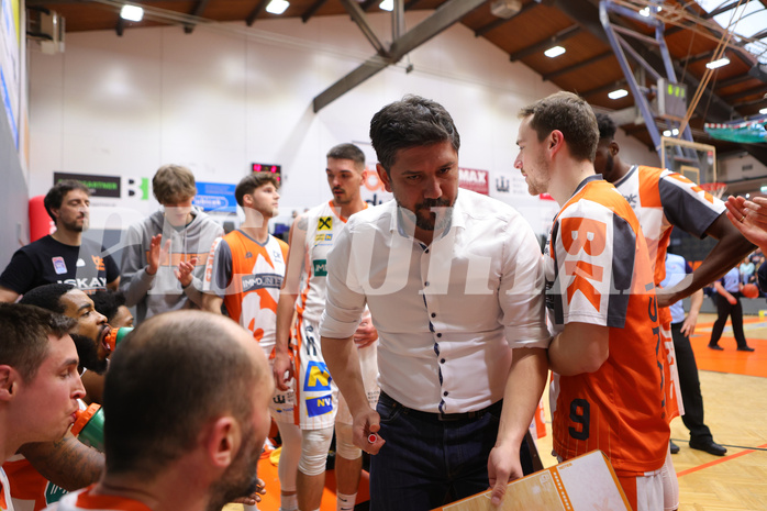 Basketball Superliga 2022/23, 8.Plazierungsrunde Klosterneuburg Dukes vs. Flyers Wels


