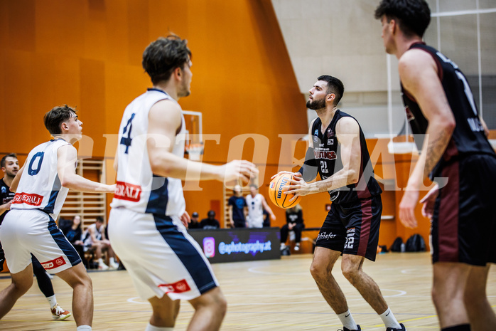 Basketball, Basketball Zweite Liga 2024/25, Grunddurchgang 6.Runde, Vienna Timberwolves, Mistelbach Mustangs, Viktor Vasat (22)