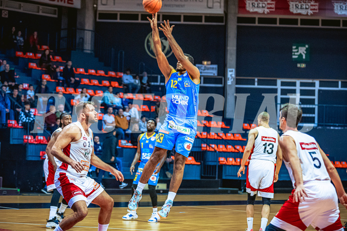 Basketball, Win2Day Superliga 2022/23, Grunddurchgang 7.Runde, BC GGMT Vienna, SKN St. Pölten, Rashaan Guylain Mbemba (12)