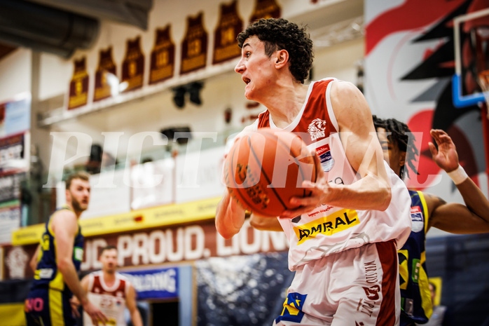 Basketball, win2day Basketball Superliga 2022/23, 8. Qualifikationsrunde, Traiskirchen Lions, UBSC Graz, Nils Kühteubl (12)