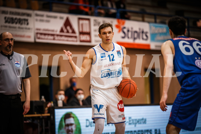 Basketball, bet-at-home Basketball Superliga 2021/22, Grunddurchgang Runde 14, Oberwart Gunners, Vienna D.C. Timberwolves, Jonathan Knessl (12)