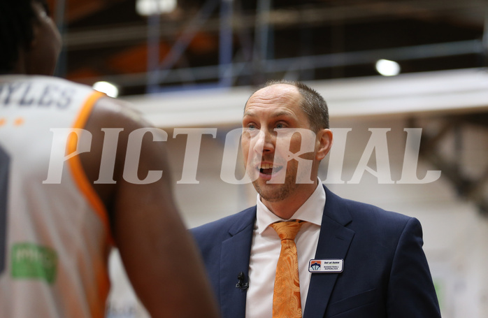 Basketball Superliga 2021/22, Grunddurchgang 14.Runde Klosterneuburg Dukes vs. SKN St. Pölten


