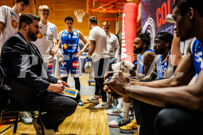 Basketball, win2day Basketball Superliga 2023/224, Grunddurchgang Runde 16, BBC Nord Dragonz, Oberwart Gunners, Horst Leitner (Head Coach)