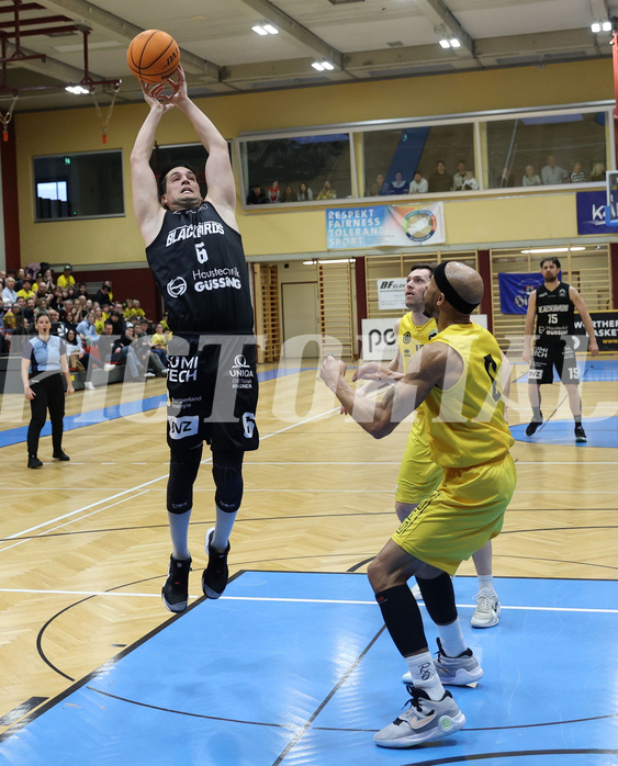 Basketball Basketball