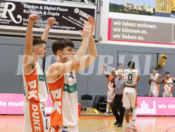 Basketball Superliga 2022/23, 1.Plazierungsrunde Klosterneuburg Dukes vs. SKN St.Pölten


