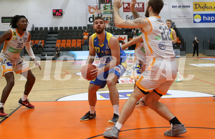 Basketball Superliga 2021/22, Grunddurchgang 14.Runde Klosterneuburg Dukes vs. SKN St. Pölten


