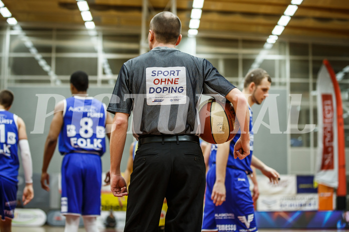 Basketball, Admiral Basketball Superliga 2019/20, Grunddurchgang 15.Runde, St. Pölten, Oberwart Gunners, Referee Basketball, Admiral Basketball Superliga 2019/20, Grunddurchgang 15.Runde, St. Pölten, Oberwart Gunners, Referee