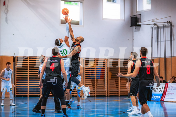 Basketball, Austria Cup 2022/23, 3.Vorrunde, Union Deutsch Wagram Alligators, Mistelbach Mustangs, Marko Kolaric (30), Michal Norwa  (13)