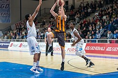 Basketball, ABL 2016/17, Grunddurchgang 22.Runde, Oberwart Gunners, Klosterneuburg Dukes, Juri Blazevic (19), Andell Cumberbatch (13)