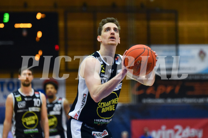 Win2Day Basketball Superliga 2022/23, Playoff,Finale Spiel 1, Swans Gmunden vs BC Vienna,