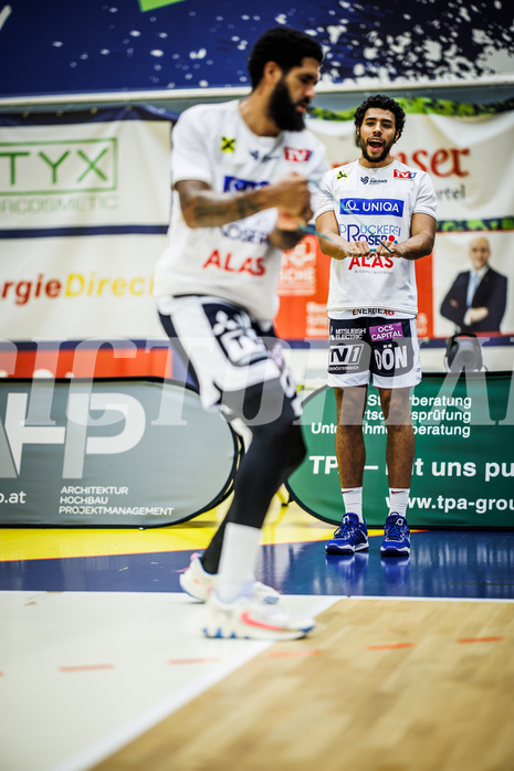 Basketball, Win2Day Superliga 2023/24, Grunddurchgang 4.Runde, SKN St. Pölten, Gmunden Swans, Patrick Emilien (15)