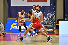 Basketball Superliga 2020/21, Grunddurchgang 8. Runde Flyers Wels vs. BC Vienna, Davor Lamesic (7), Richaud Pack (4),


