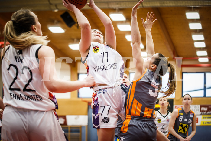 Basketball, win2day Damen Basketball Superliga 2021/22, Finale Spiel 2, BK Duchess, Vienna United, Valentina Mraulak (77)