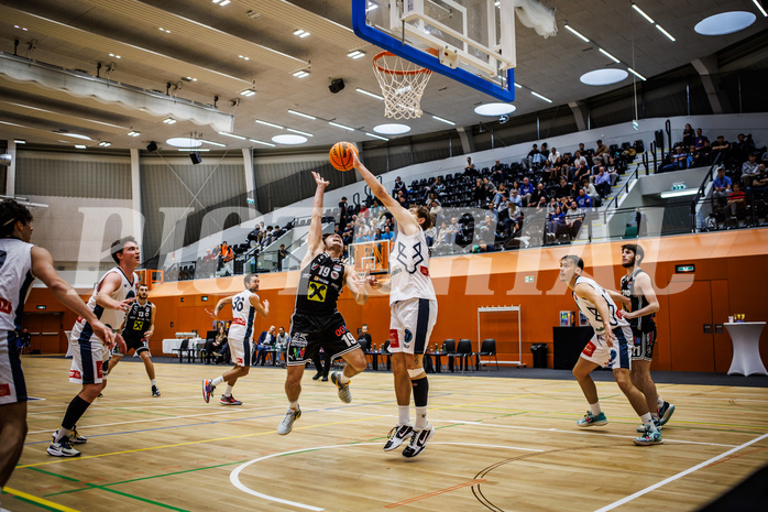 Basketball, Basketball Austria Cup 2023/24, Achtelfinale Spiel 2, Vienna Timberwolves, Flyers Wels, Paul Isbetcherian (19)