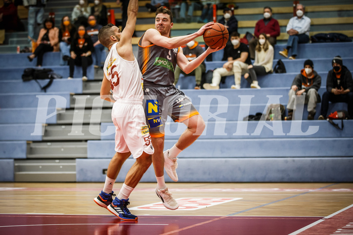 Basketball, bet-at-home Basketball Superliga 2021/22, Grunddurchgang18.Runde, Traiskirchen Lions, Klosterneuburg Dukes, Clemens Leydolf (9)