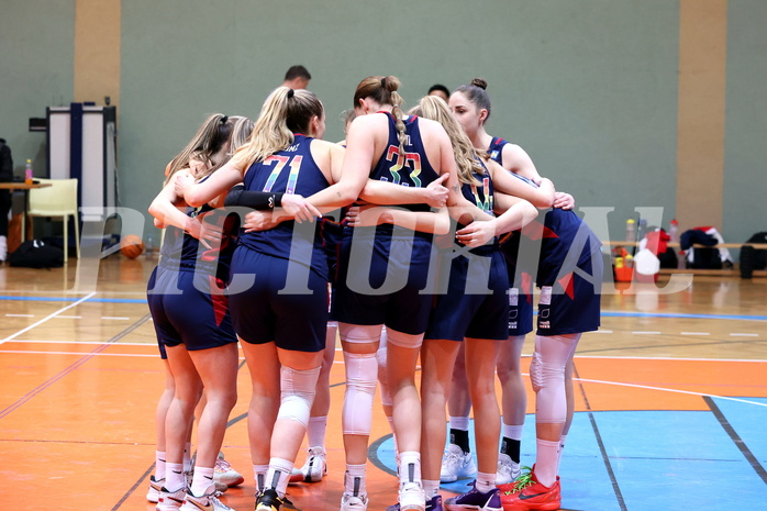 20.03.2024, Graz, Unionhalle A, Basketball Damen Superliga 2023/24, Semifinale, UBSC-DBBC Graz - SKN St. Pölten Frauen,  