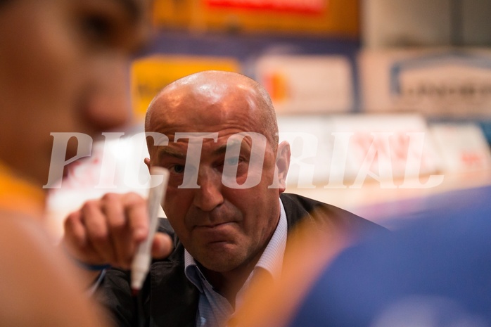 Basketball, ABL 2017/18, Grunddurchgang 7.Runde, Oberwart Gunners, Fürstenfeld Panthers, Goran Patekar (Headcoach) Basketball, ABL 2017/18, Grunddurchgang 7.Runde, Oberwart Gunners, Fürstenfeld Panthers, Goran Patekar (Headcoach)