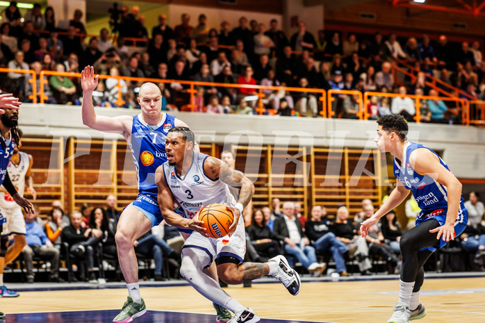 Basketball, win2day Basketball Superliga 2024/25, Grunddurchgang Runde 9, BBC Nord Dragonz, Oberwart Gunners, Rayshawn Mart (3)