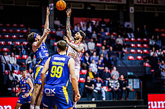 Basketball, Win2Day Superliga 2024/25, Grunddurchgang 6.Runde, BC Vienna, St. Pölten, Andrew Sims (32), Ivan Siriscevic (17)