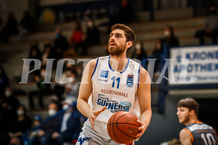 Basketball, bet-at-home Basketball Superliga 2021/22, Grunddurchgang Runde 16, Oberwart Gunners, Klosterneuburg Dukes, Ioannis Chatzinikolas (11)