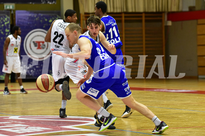 Basketball Superliga 2020/21, Grunddurchgang 13. Runde Flyers Wels vs. Oberwart, Elvir Jakupovic (21), Sebastian Käferle (7),