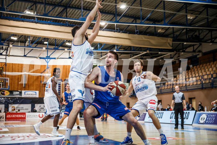 Basketball, bet-at-home Basketball Superliga 2020/21, Grunddurchgang, 11. Runde, Oberwart Gunners, Vienna D.C. Timberwolves, Nemanja Nikolic (6)