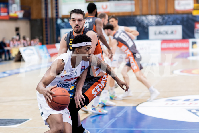 Basketball, Basketball Superliga 2022/23, Platzierungsrunde 10, Oberwart Gunners, Klosterneuburg Dukes, Rob Howard (5), Benjamin Blazevic (11)